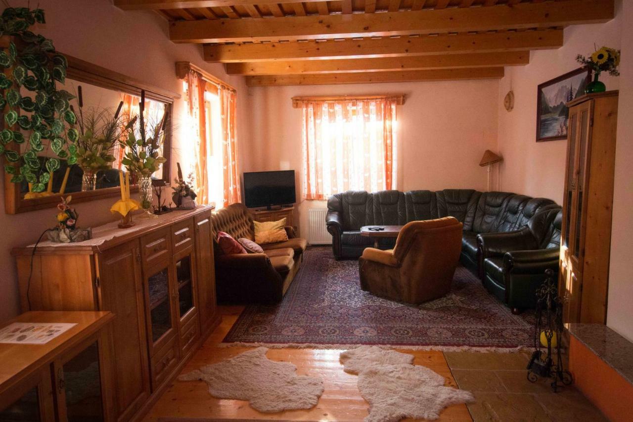 Penzion Hacienda Липтовска Осада Экстерьер фото