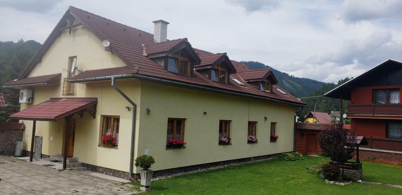 Penzion Hacienda Липтовска Осада Экстерьер фото