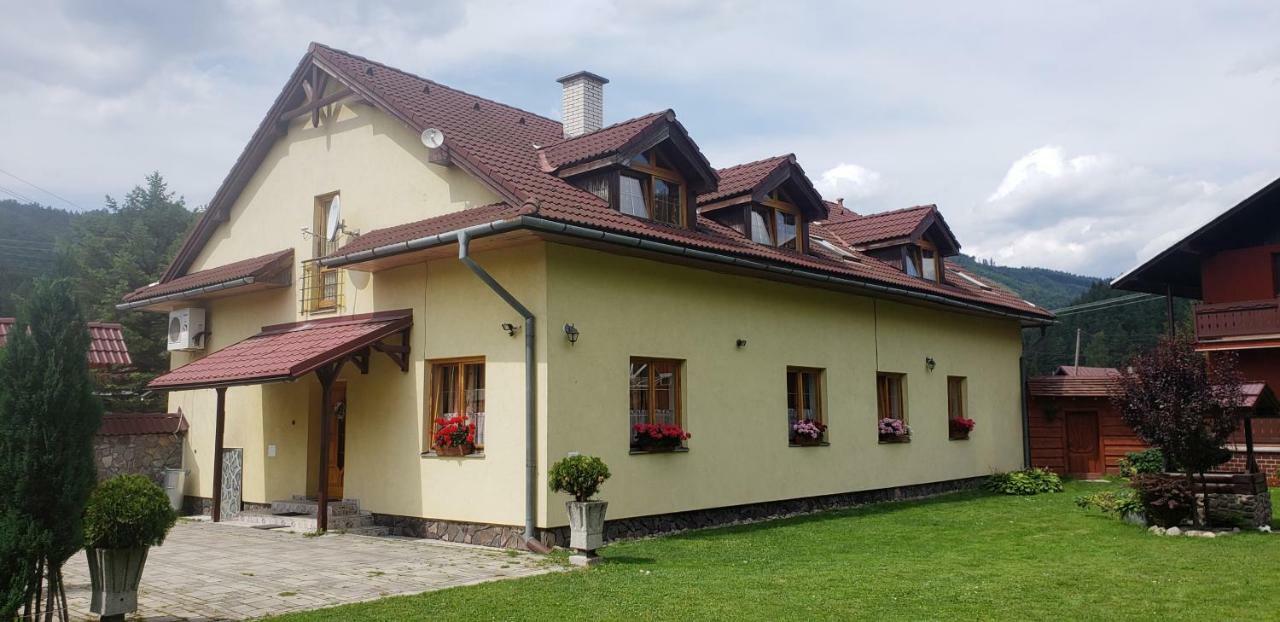 Penzion Hacienda Липтовска Осада Экстерьер фото
