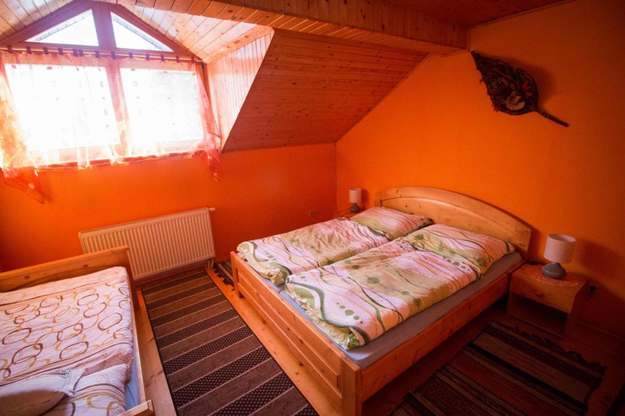Penzion Hacienda Липтовска Осада Номер фото